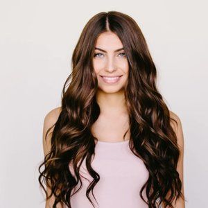 Barefoot Blonde 21" Hair Extensions